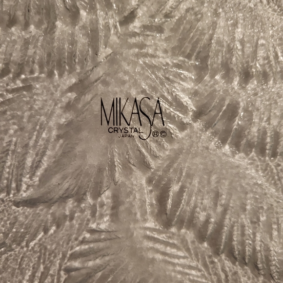 (2) Mikasa Vintage Glass Bon Bon Plate & Vintage Crystal Hostess Platter. - Picture 5 of 10